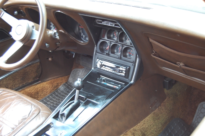 1977 corvette dash